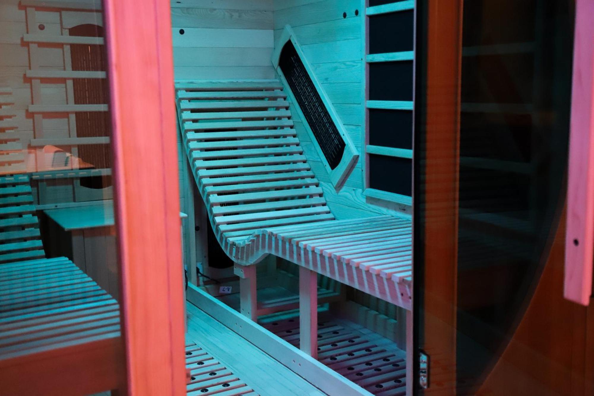 Love Room Unique - Sauna / Jacuzzi Шарлевіль-Мезьєр Екстер'єр фото